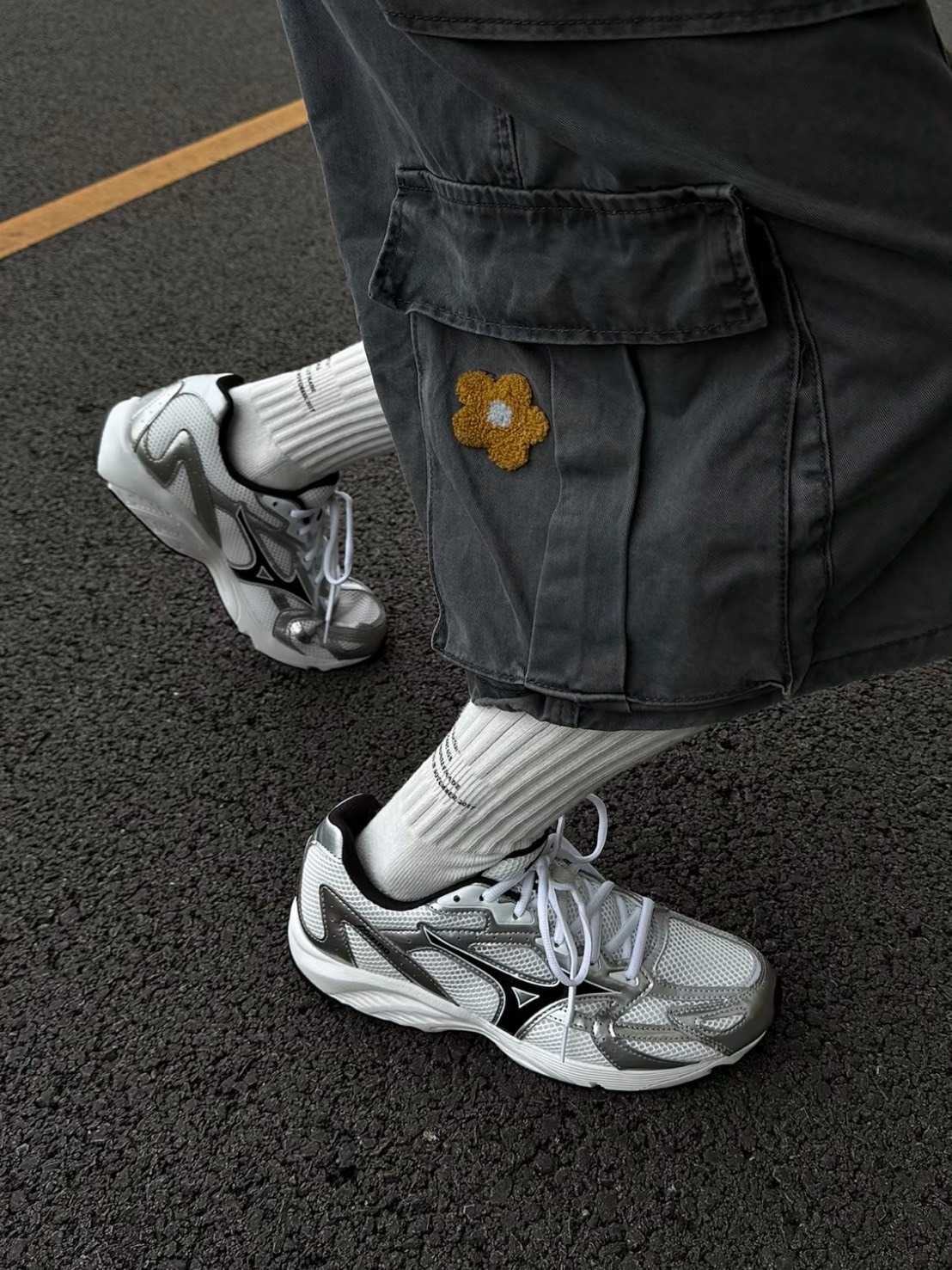 MIZUNO SPARK CN 老錢風白銀