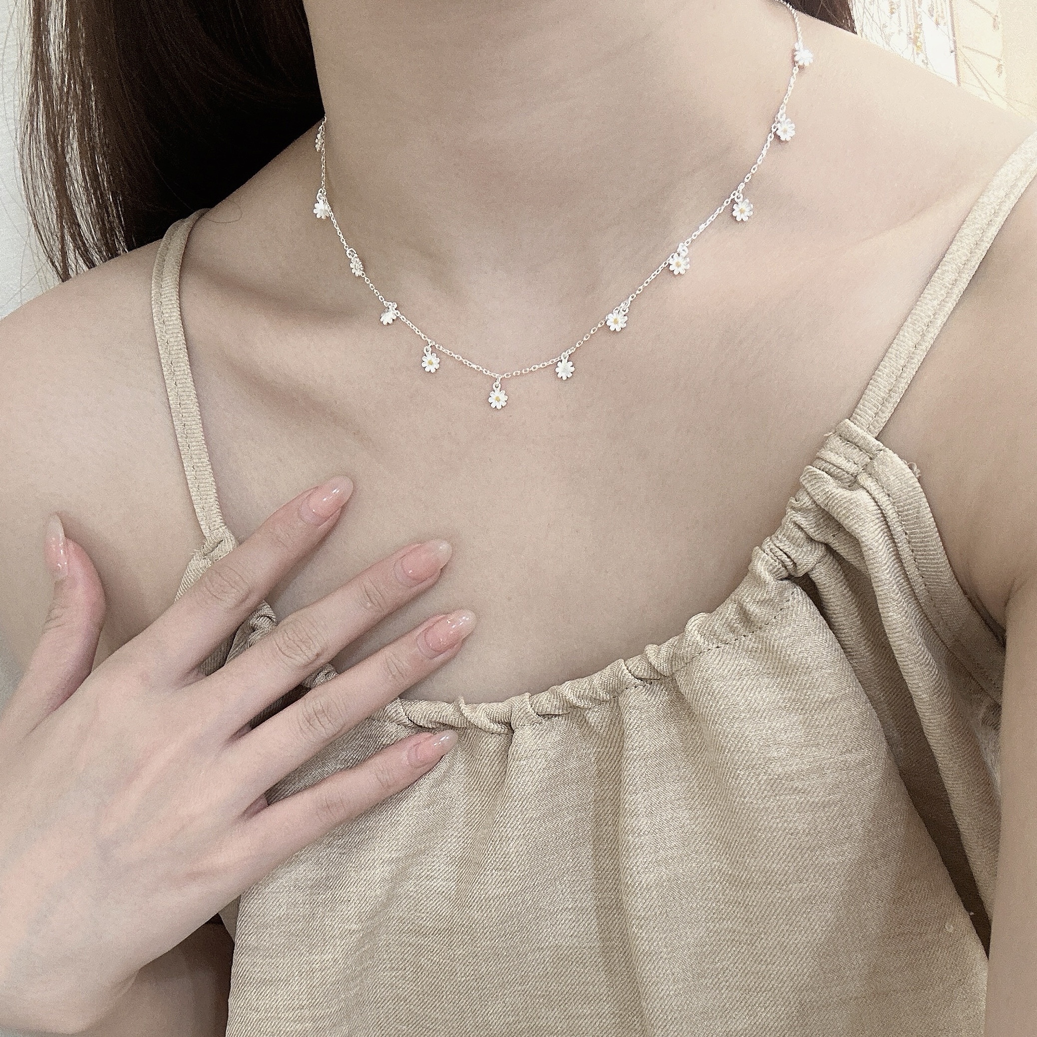 C323分布式小雛菊純銀鎖骨鏈