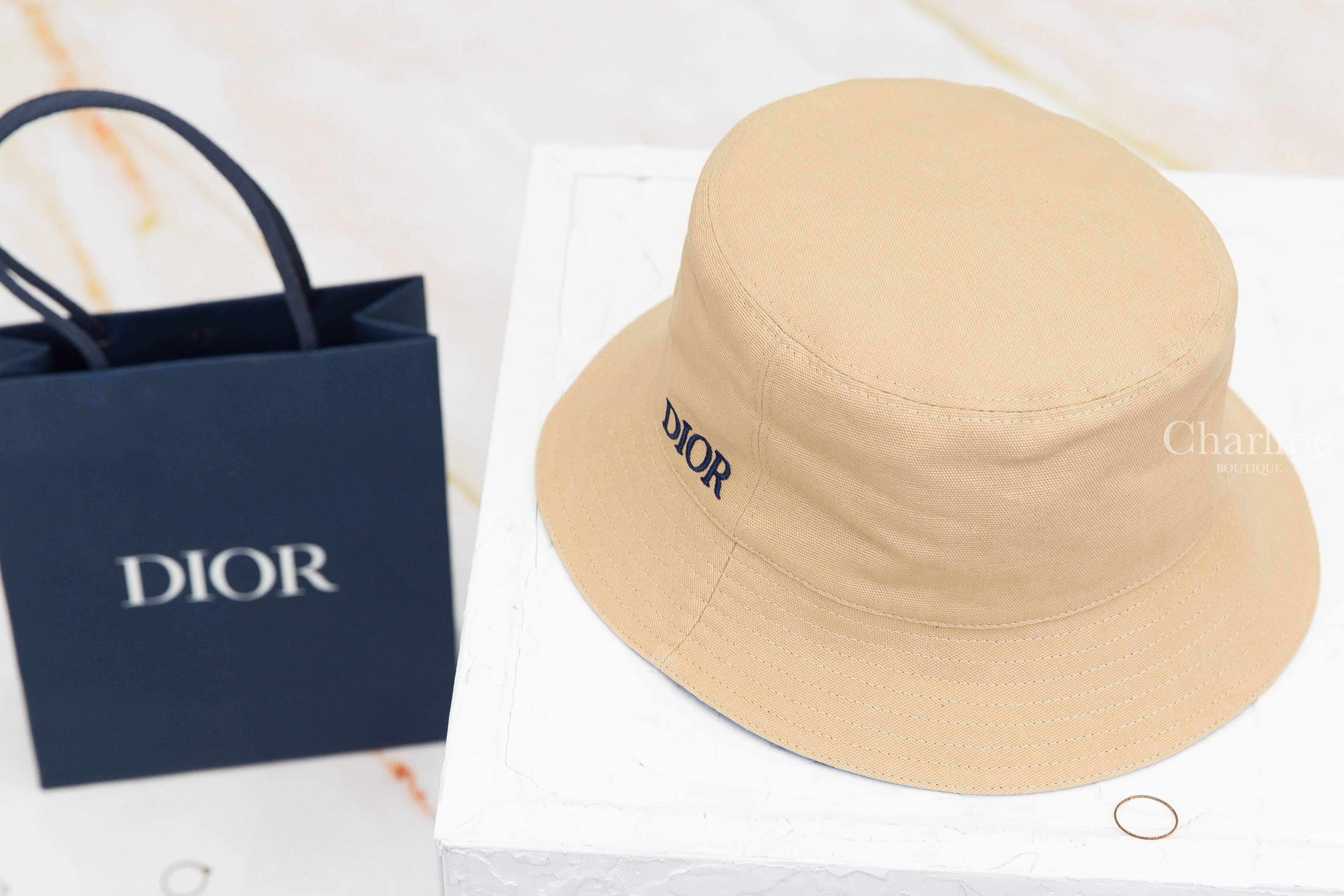 Dior Dior Oblique Reversible Bucket Hat 米色深藍刺繡字母拼淺藍色復古老花內裡雙面棉質漁夫帽-Charline Boutique 精品代購