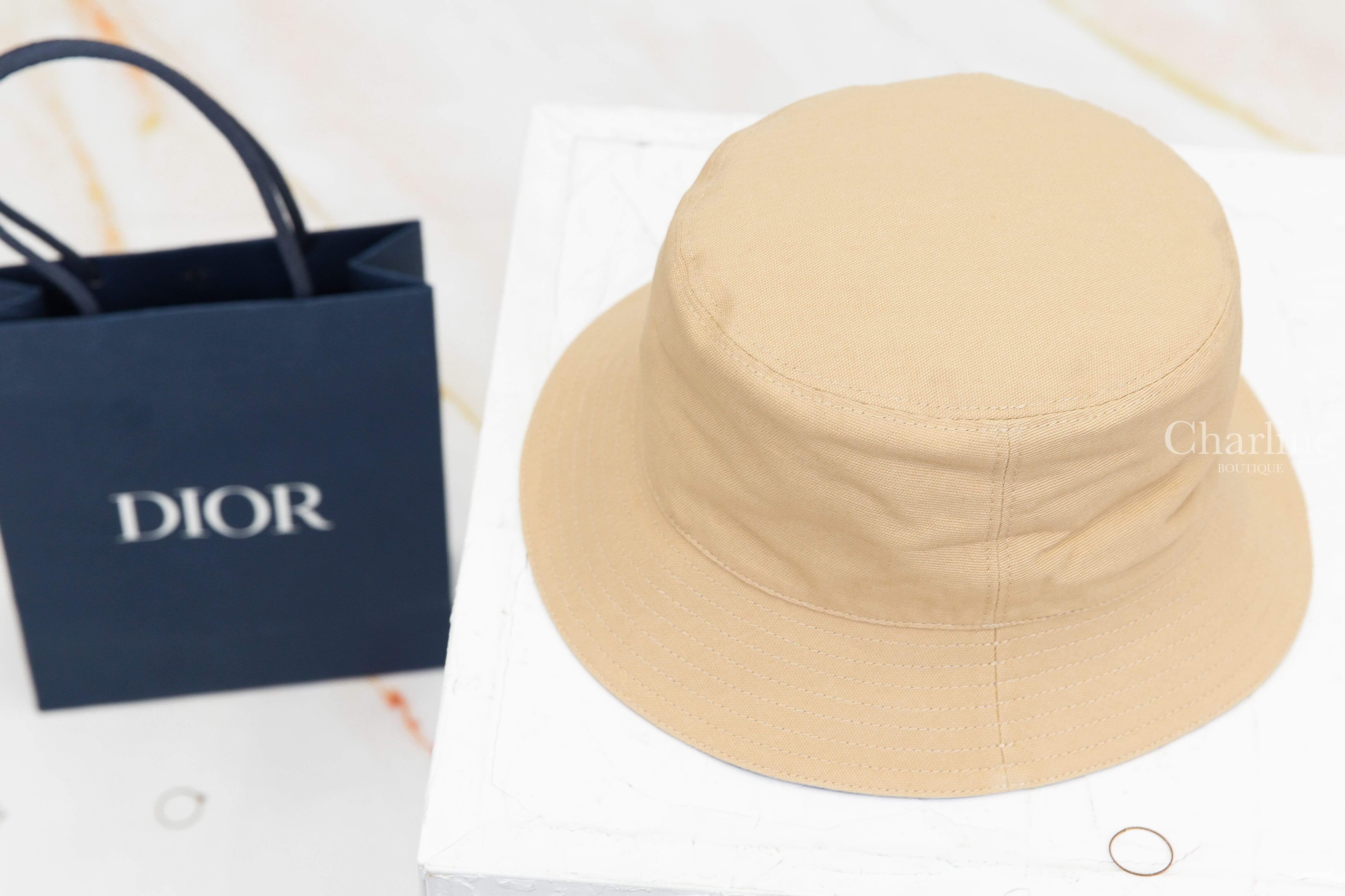 Dior Dior Oblique Reversible Bucket Hat 米色深藍刺繡字母拼淺藍色復古老花內裡雙面棉質漁夫帽-Charline Boutique 精品代購