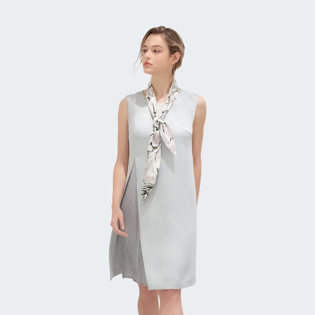 優雅素色壓褶拼接無袖小洋裝