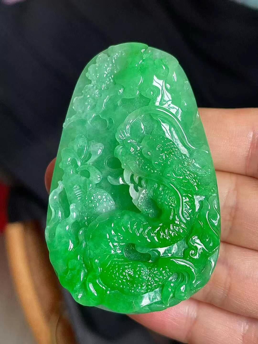 7205566 翡翠冰陽綠龍牌吊墜