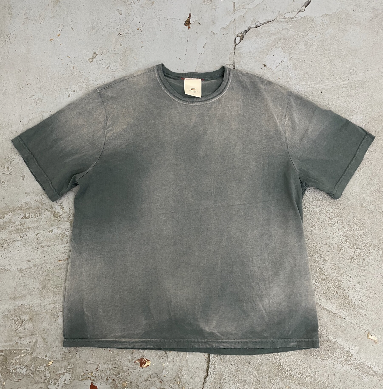 [Instock] MOOJIMOOJI OVERSIZE CROP T-SHIRTS | ENAMEL GREEN