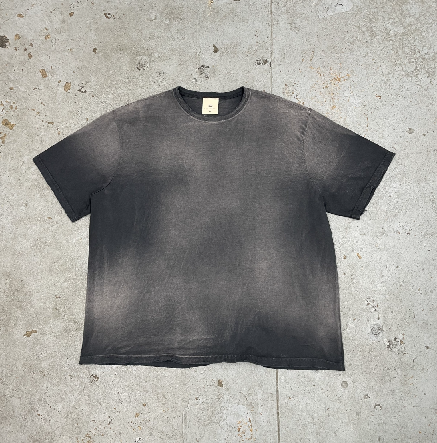 [Instock] MOOJIMOOJI OVERSIZE CROP T-SHIRTS | AGED BLACK
