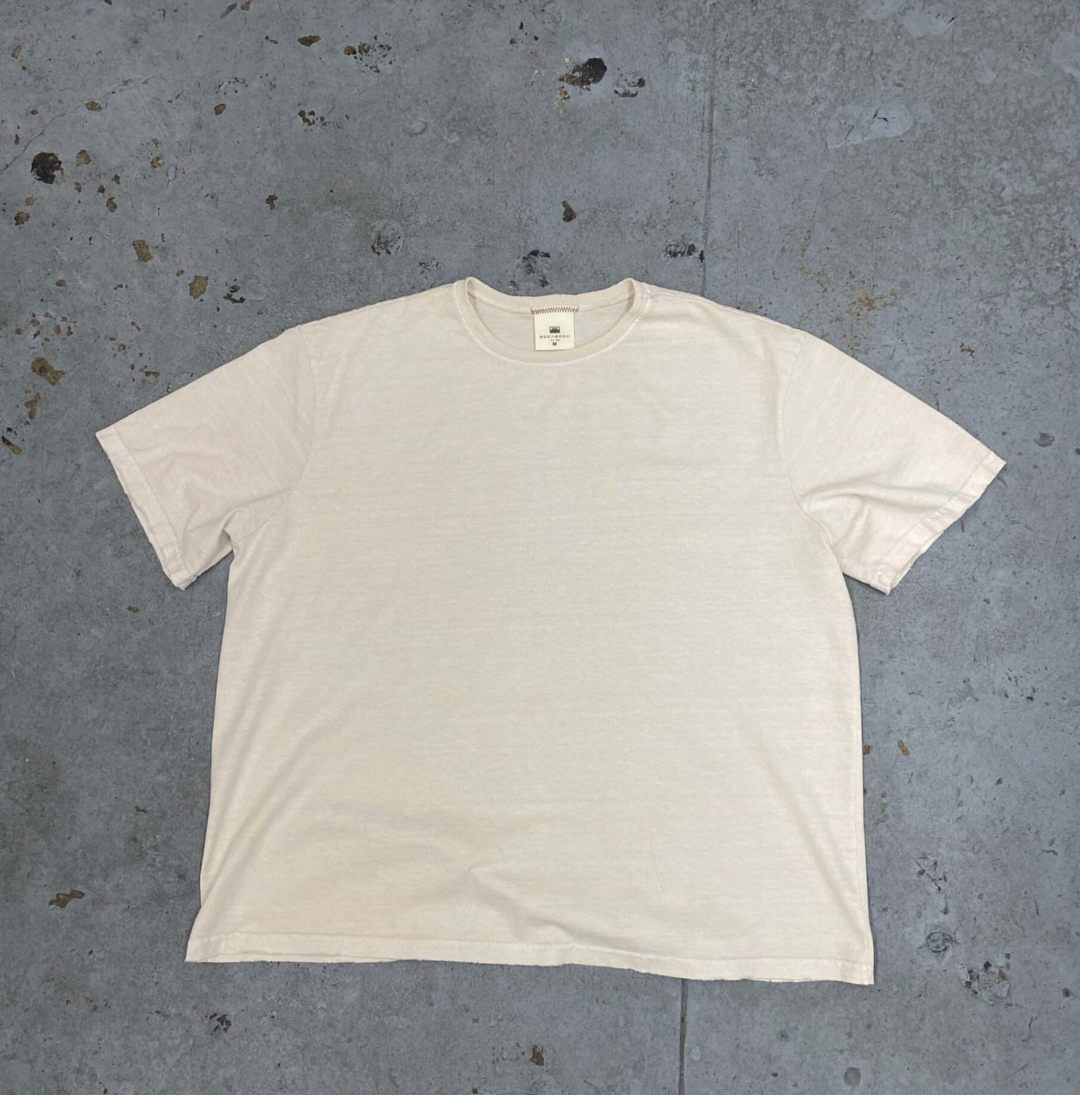 [Instock] MOOJIMOOJI OVERSIZE CROP T-SHIRTS | AGED CREAM