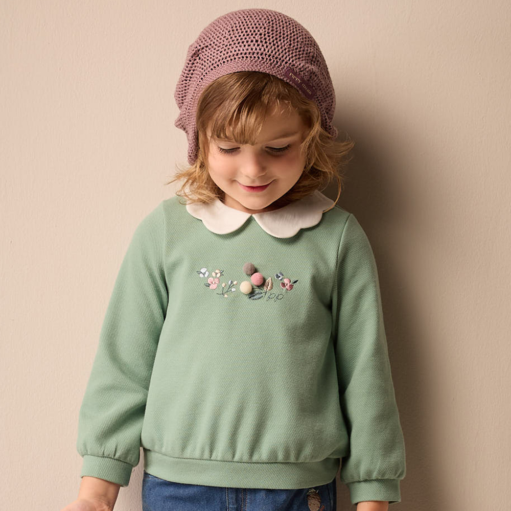 PIPPY 花團錦簇繡花俏麗花瓣領長袖上衣 綠