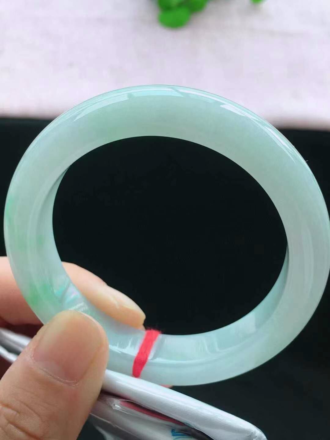 7205842 54mm冰飄綠翡翠正圈手鐲 (52-54)