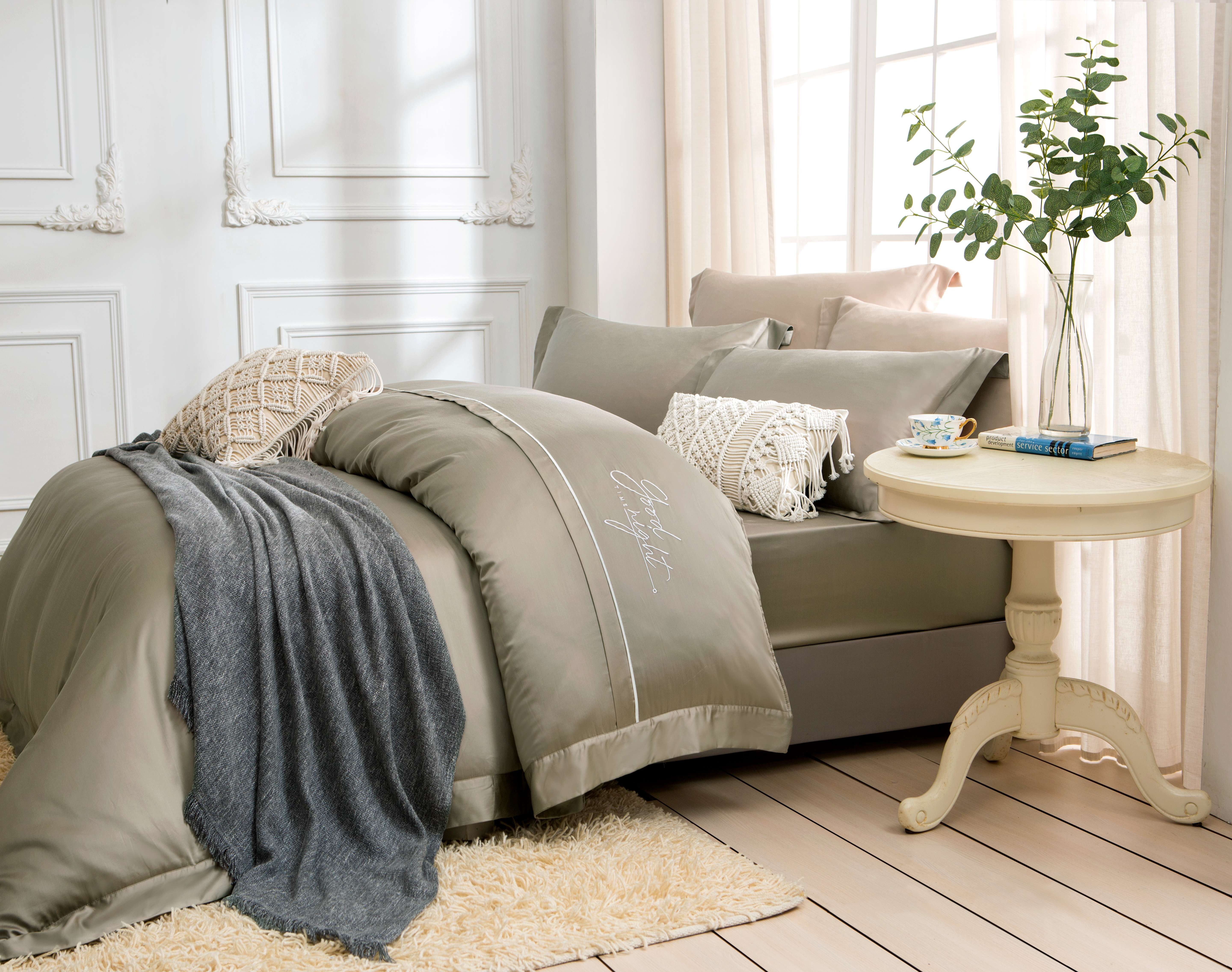 【床包界精品】120支天絲棉刺繡翅膀款【添加長絨棉】星辰金(有單人)