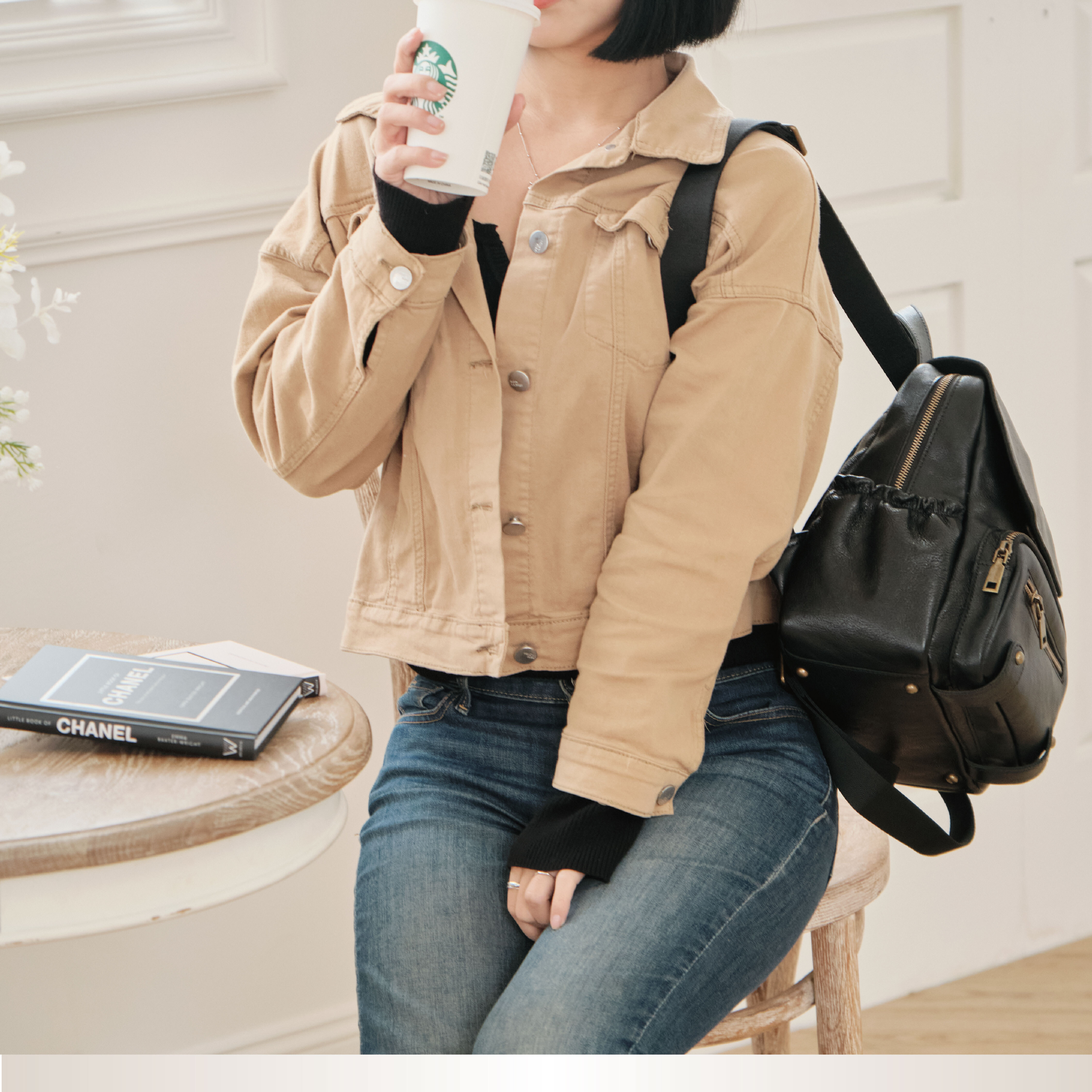 真皮材質讓包包越用越美，養出專屬光澤