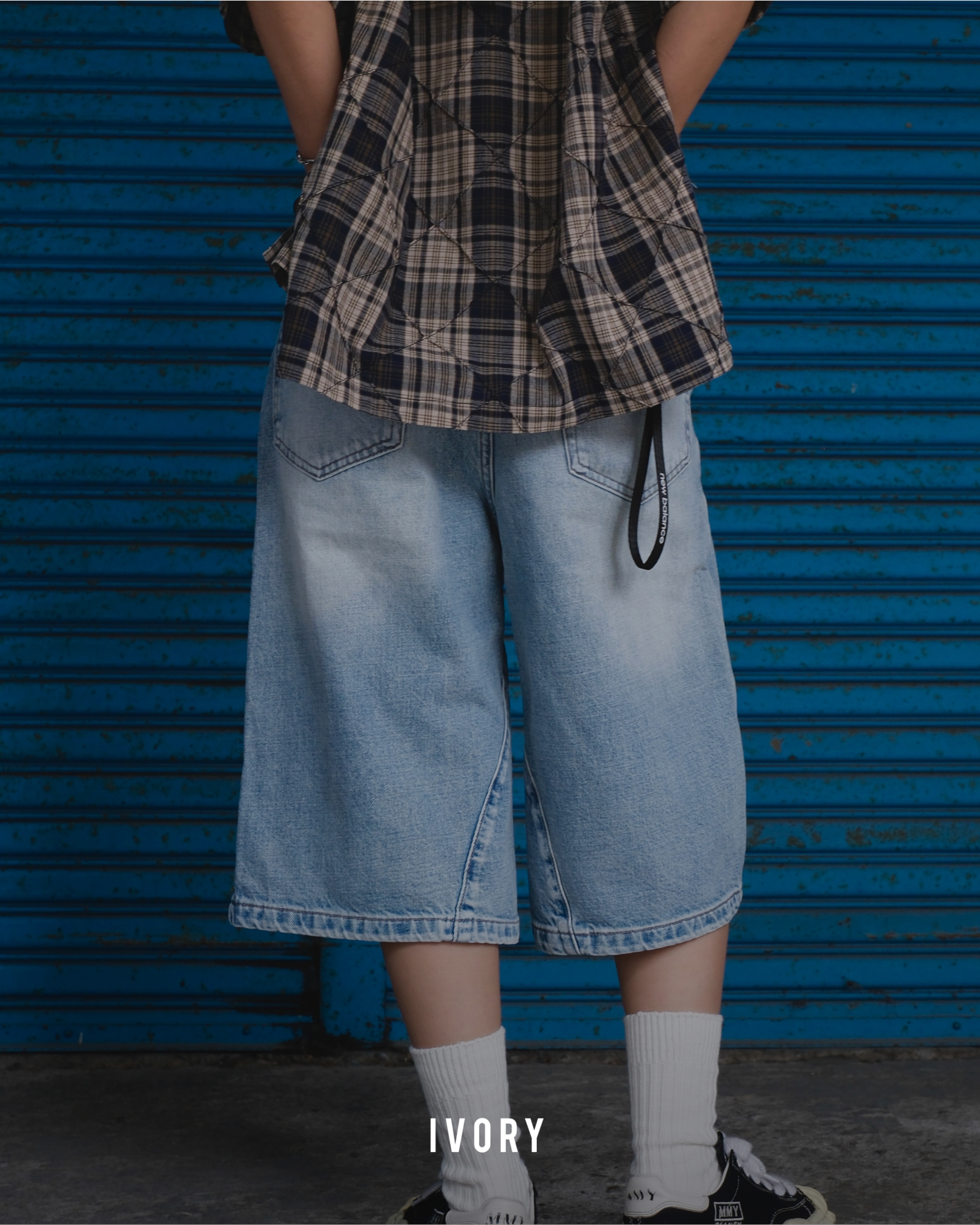 IVORY 寬鬆 七分褲 牛仔 短褲 潑漆設計 淺藍【D80012】