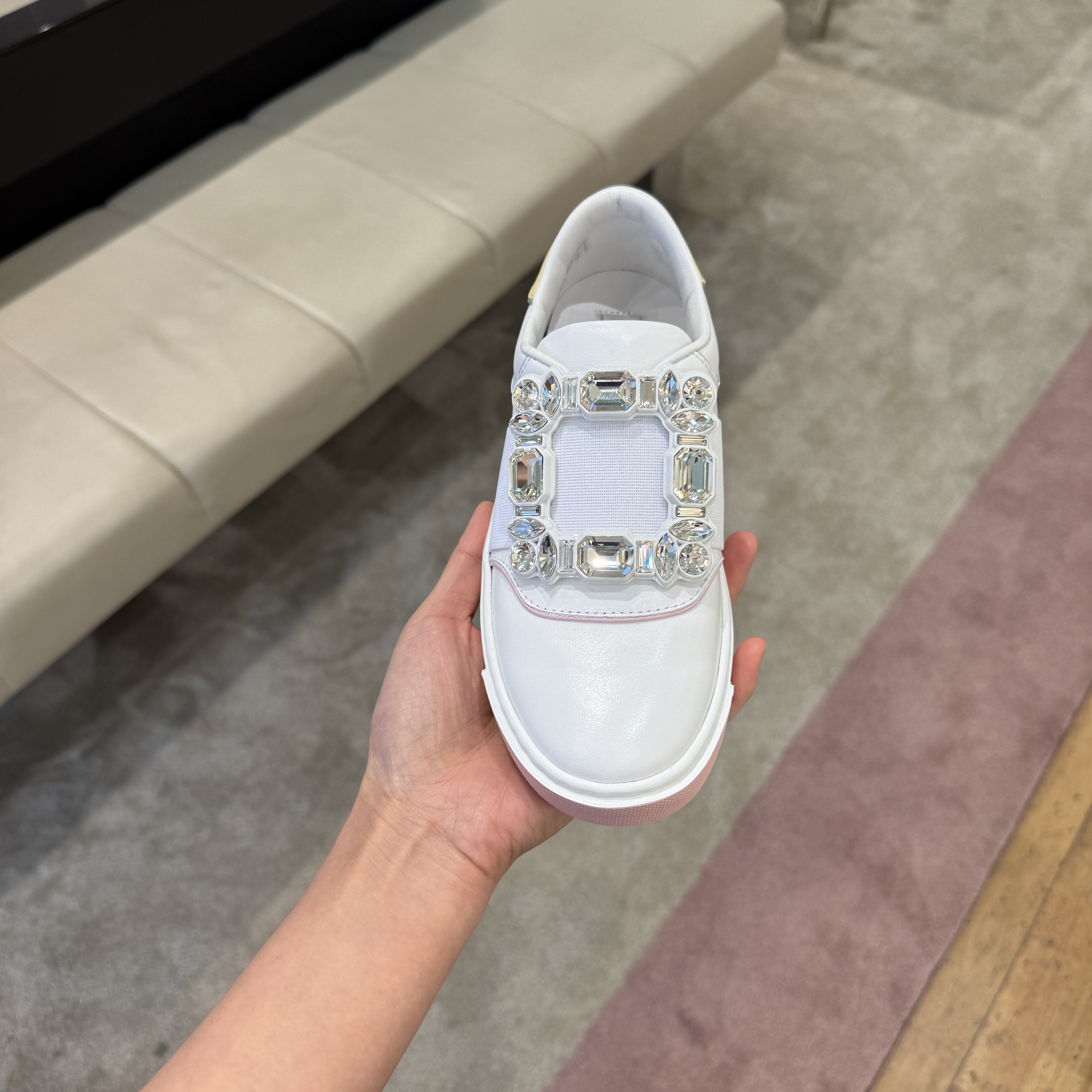 Roger Vivier RV very Vivier strass sneakers Multi color pink & Yellow