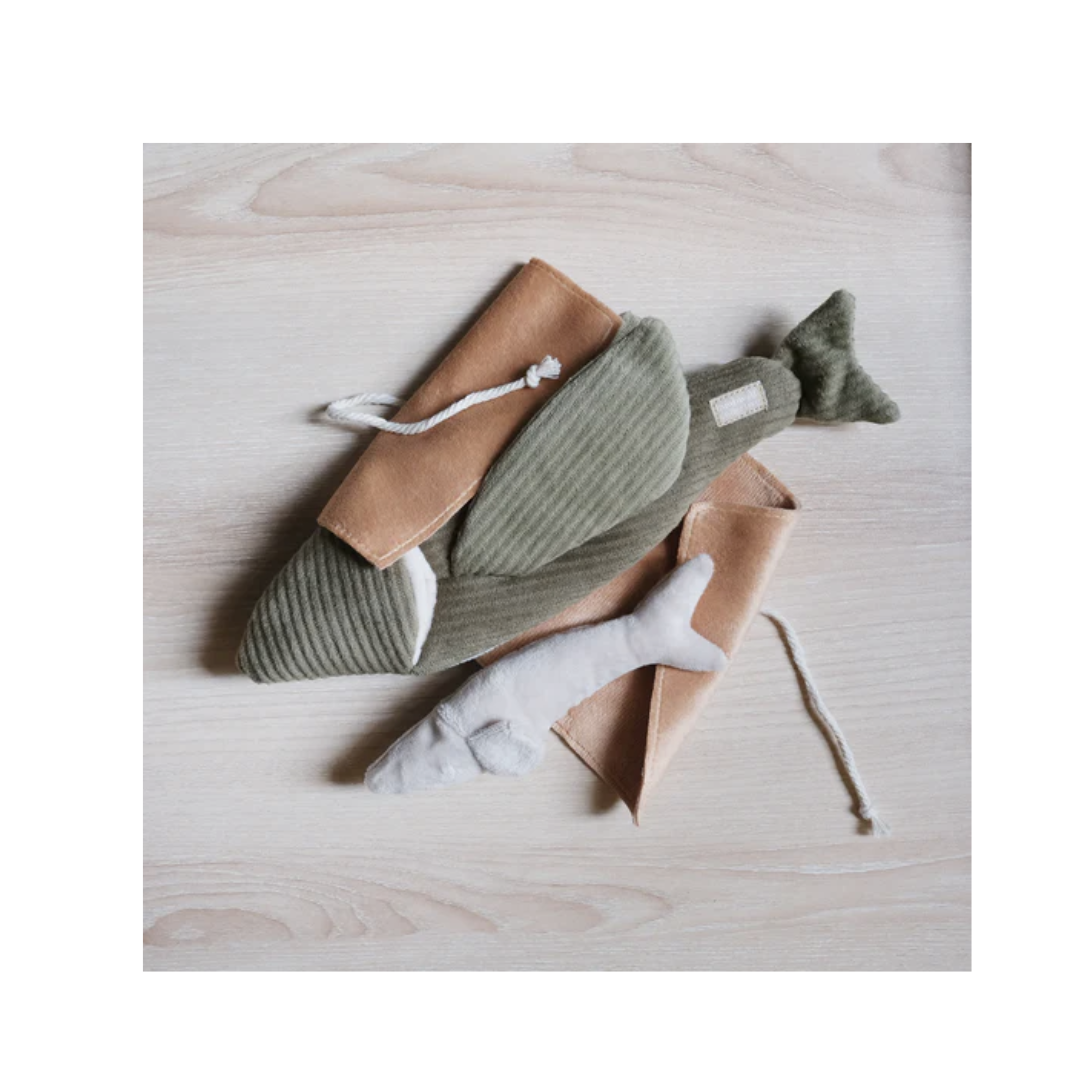 Lambwolf - Flying Fish -2in-1 Burrow+ Snuffle