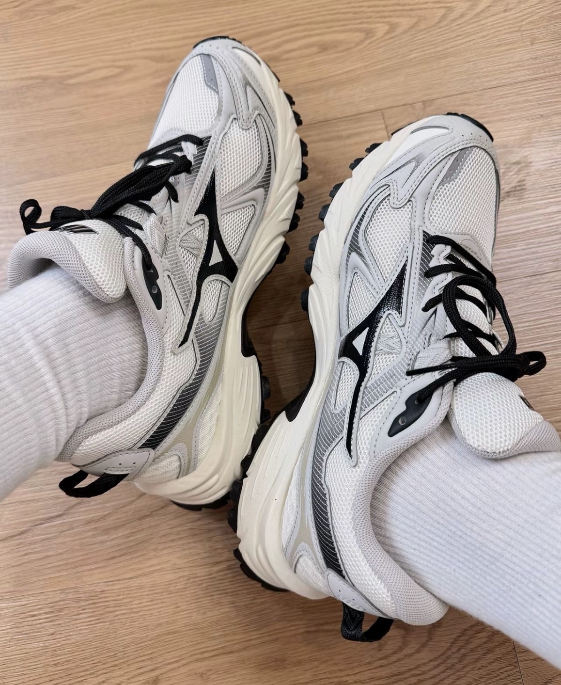 Mizuno FIYI TL V2 冷灰色 慢跑鞋 男女同款 灰白百搭透氣鞋 輕量減震通勤運動鞋 July25