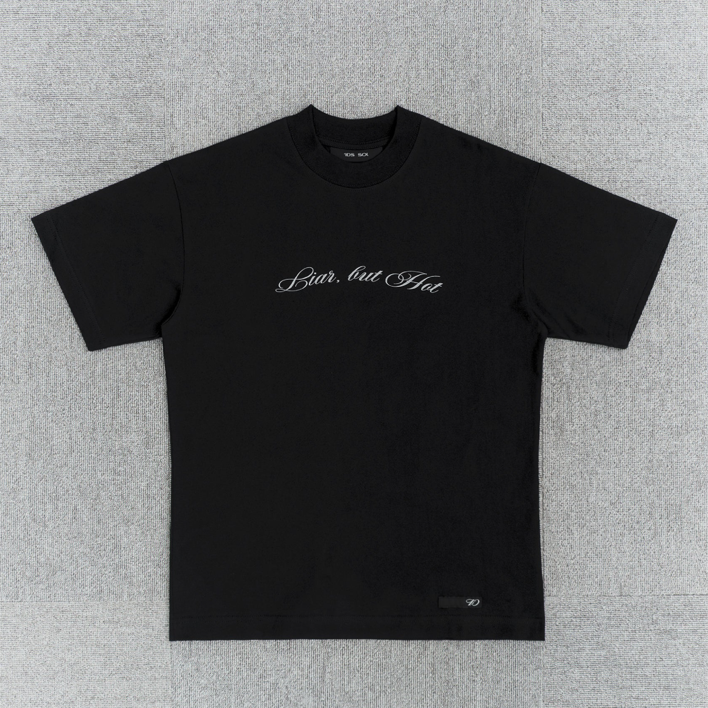 1dyll.assemblage 10SS CURSIVE Slim Tee