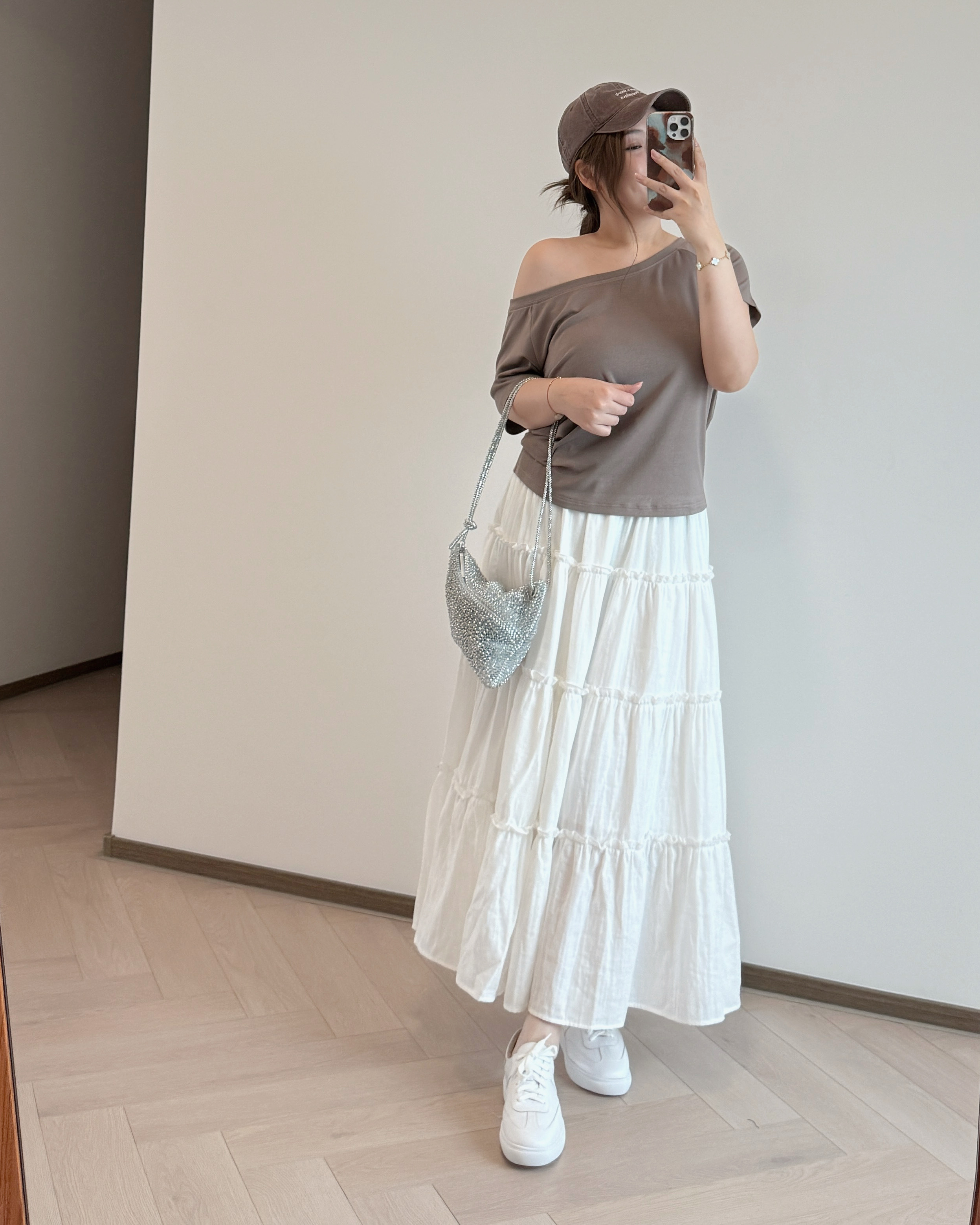 現貨 7252 日本面料 白茶蛋糕裙2.0