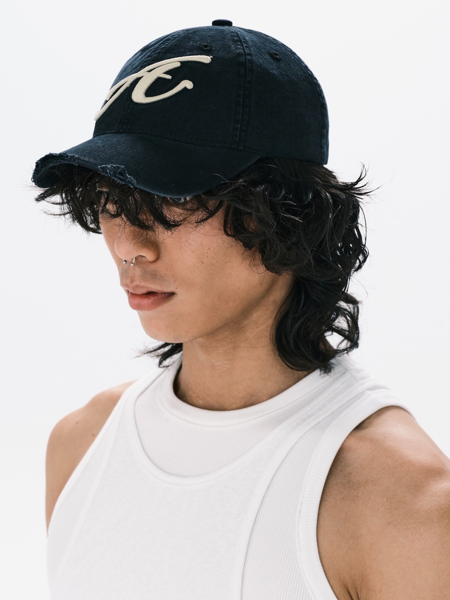 ANOWHEREMAN｜Raw Edge Baseball Cap (Black)