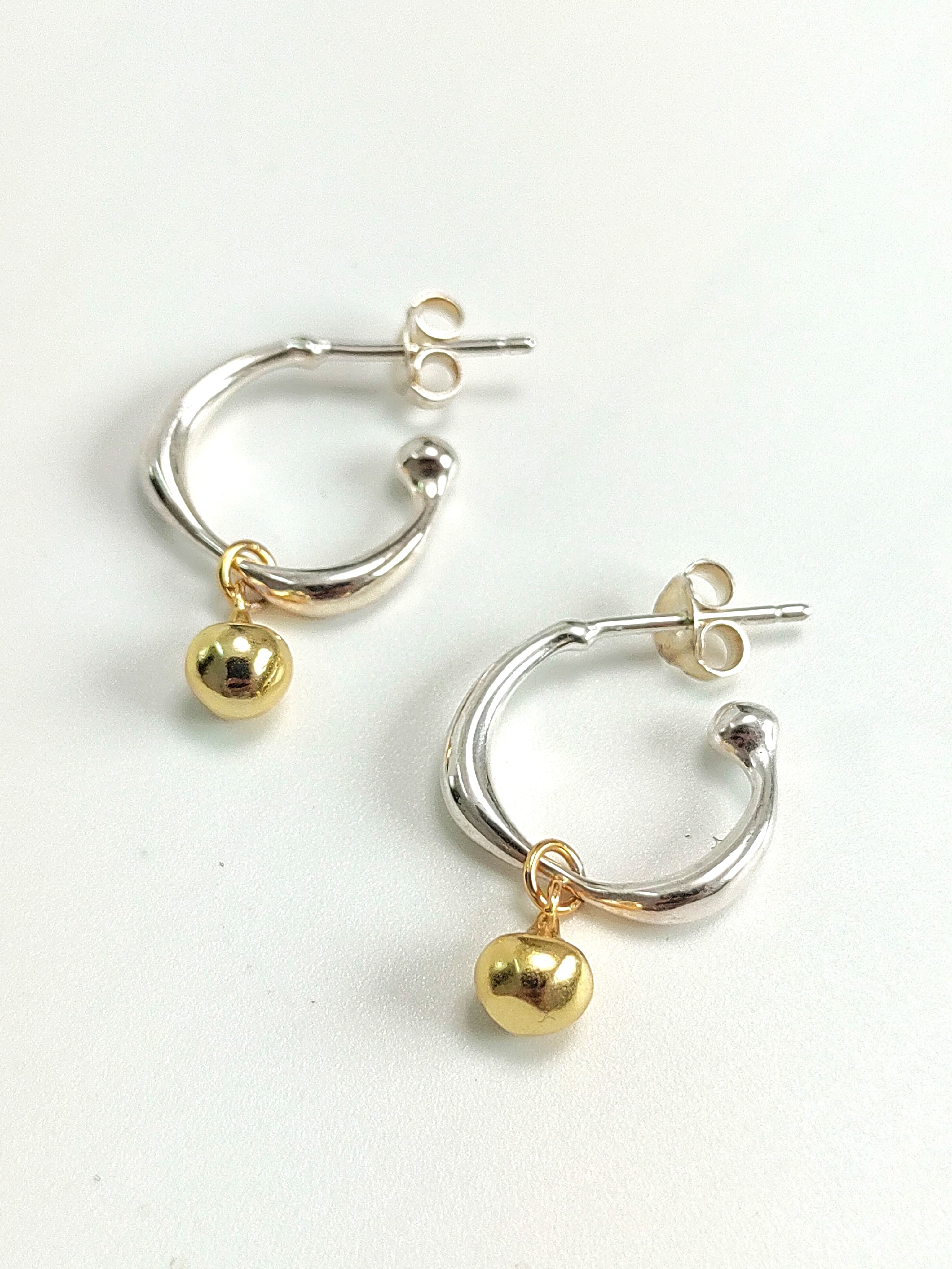 金吊珠不規則圈銀耳環 (現貨款式）