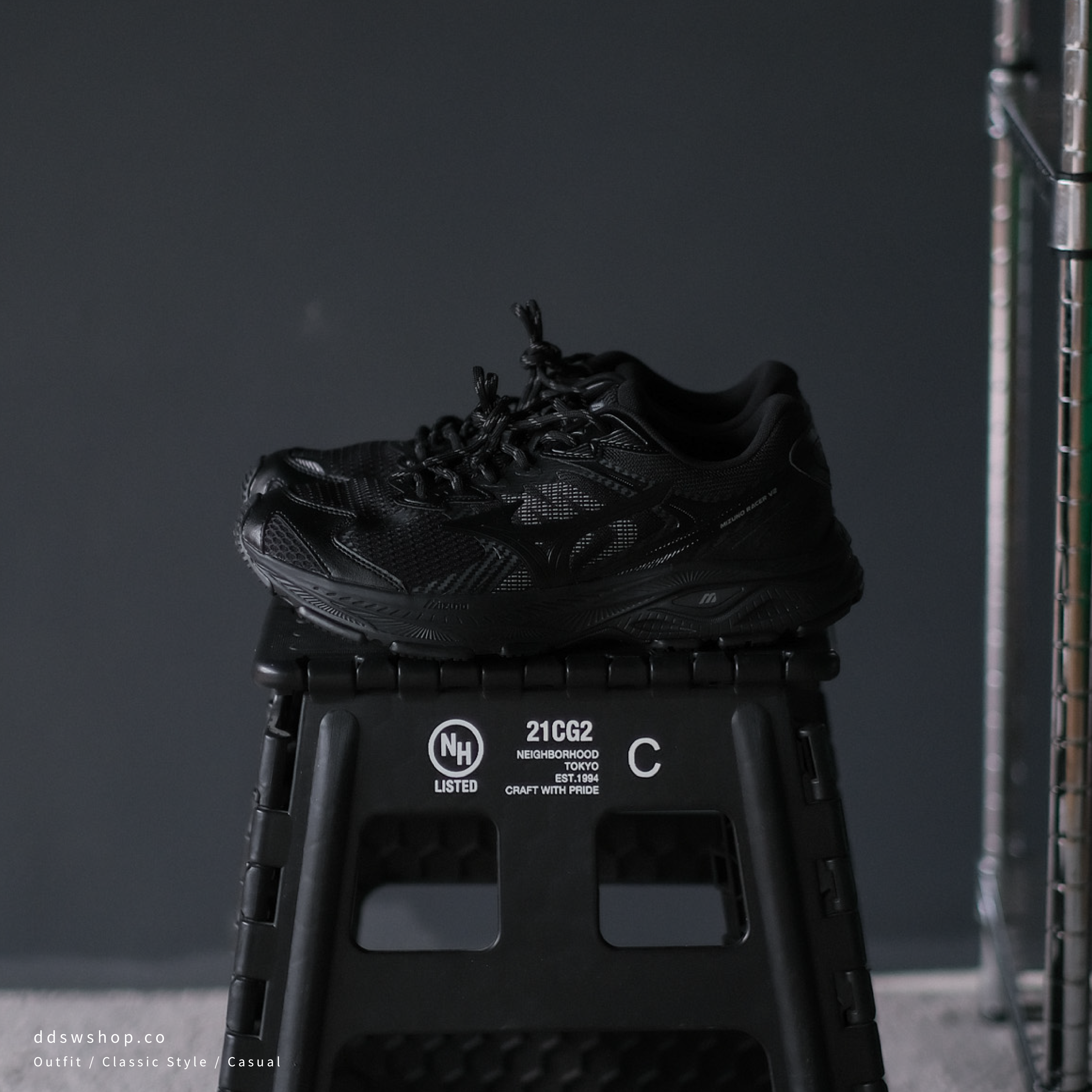 "代購" Mizuno Racer V2 復古 透氣 黑武士 男女鞋 D1GH250604