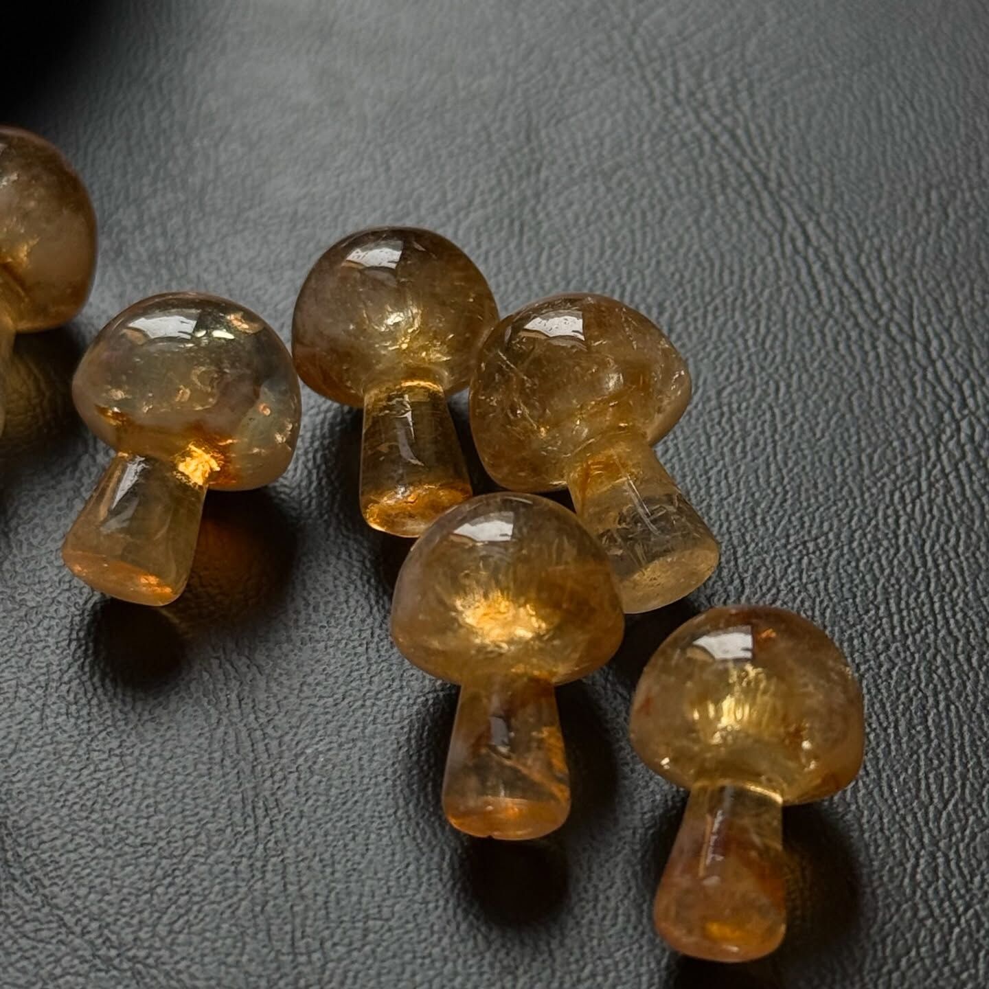 [原石] 黃水晶 小蘑菇