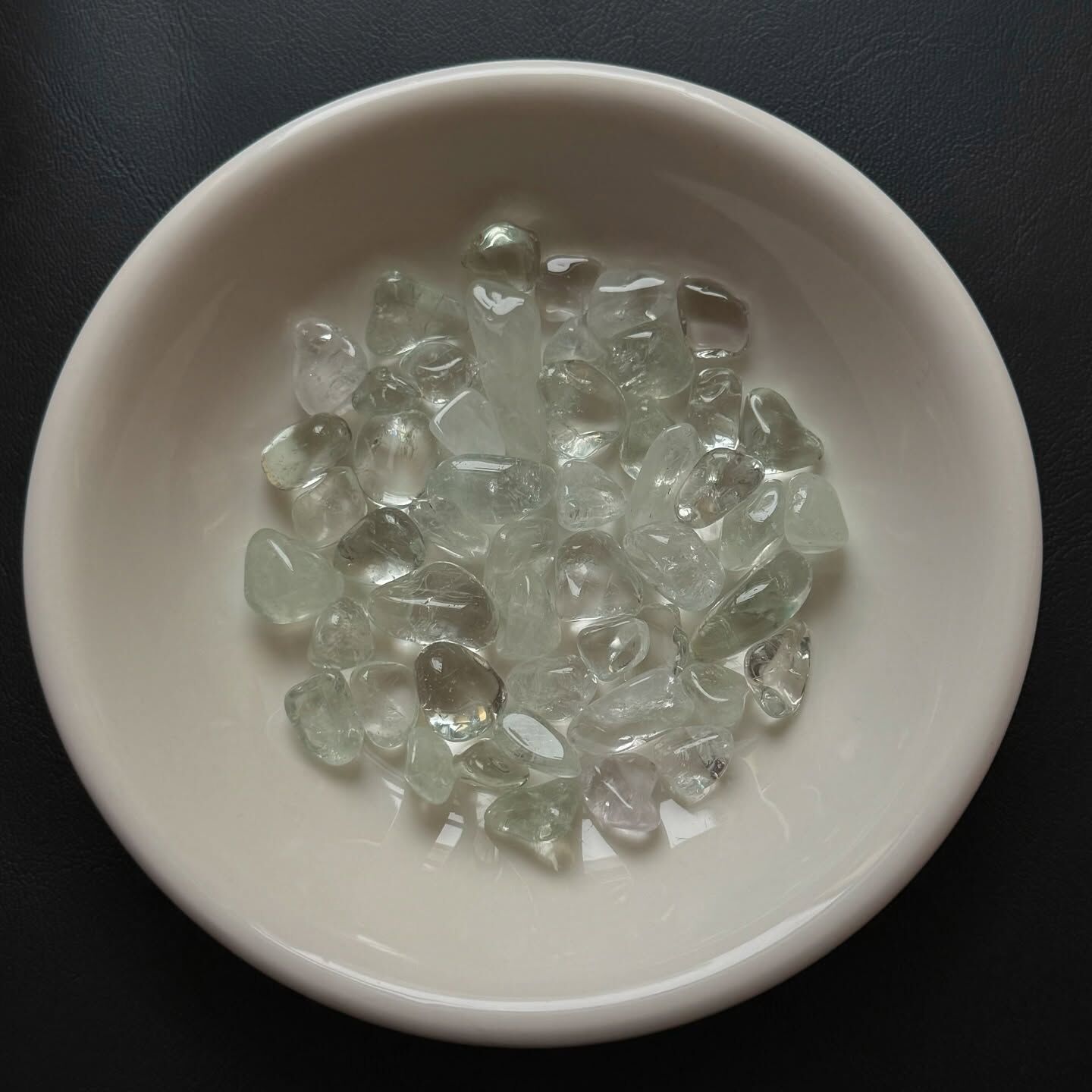 [原石] 綠水晶 碎石 每包約 30 克