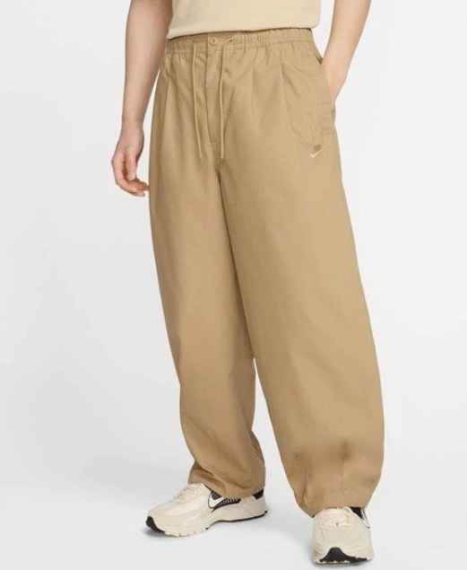 NIKE / Nike Club 刺繡logo 超寬鬆 氣球長褲 休閒長褲 / 卡其色 /  JUL25
