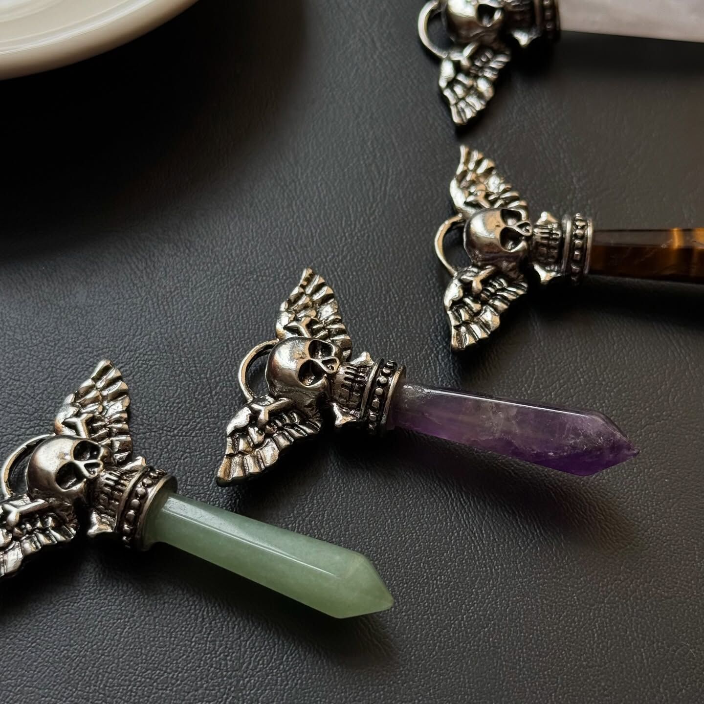 [原石] 水晶靈擺吊墜（也可當項鏈） 骷髏頭翅膀