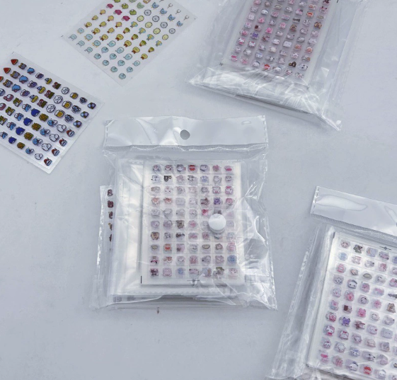 新款 小鼻噶收纳册大容量60卡 25张