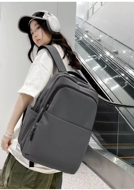 日常 极简高档双肩书包 电脑包 超级美