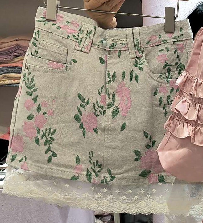 🥰PM_K9824  (1set 💥RM)▶️玫瑰花短裙 👉M(W:28" H:38") L(W:30" H:40") L:cm👈