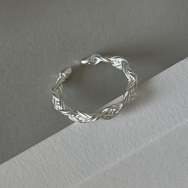 Simple Twist Rope Ring