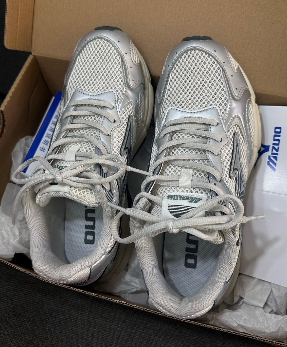 Mizuno Speed 2K 白銀 慢跑鞋 休閒鞋 男女款 通勤長跑短跑百搭運動鞋 July25