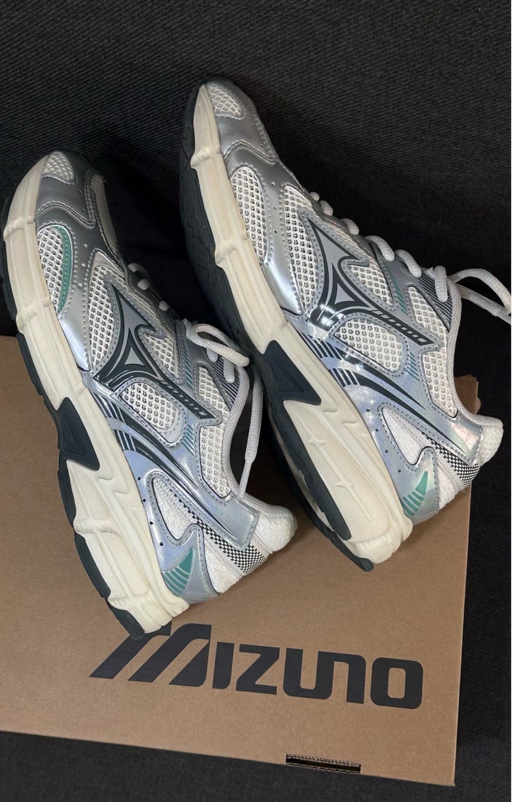 Mizuno Speed 2K 白銀 慢跑鞋 休閒鞋 男女款 通勤長跑短跑百搭運動鞋 July25