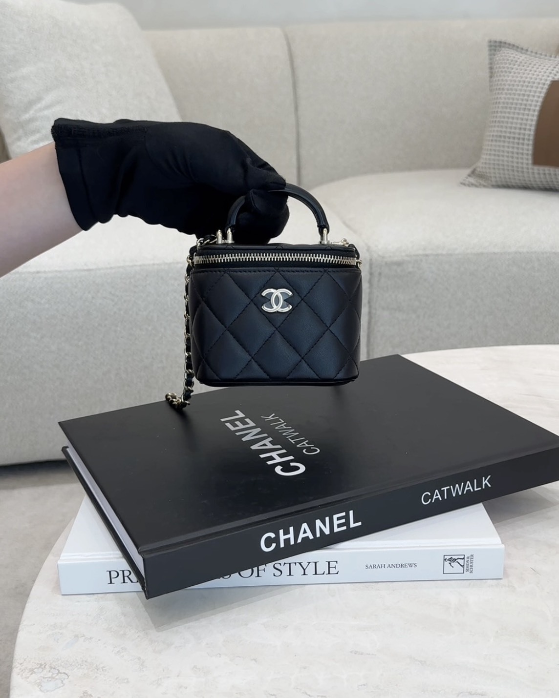 CHANEL｜手柄小盒子 黑色
