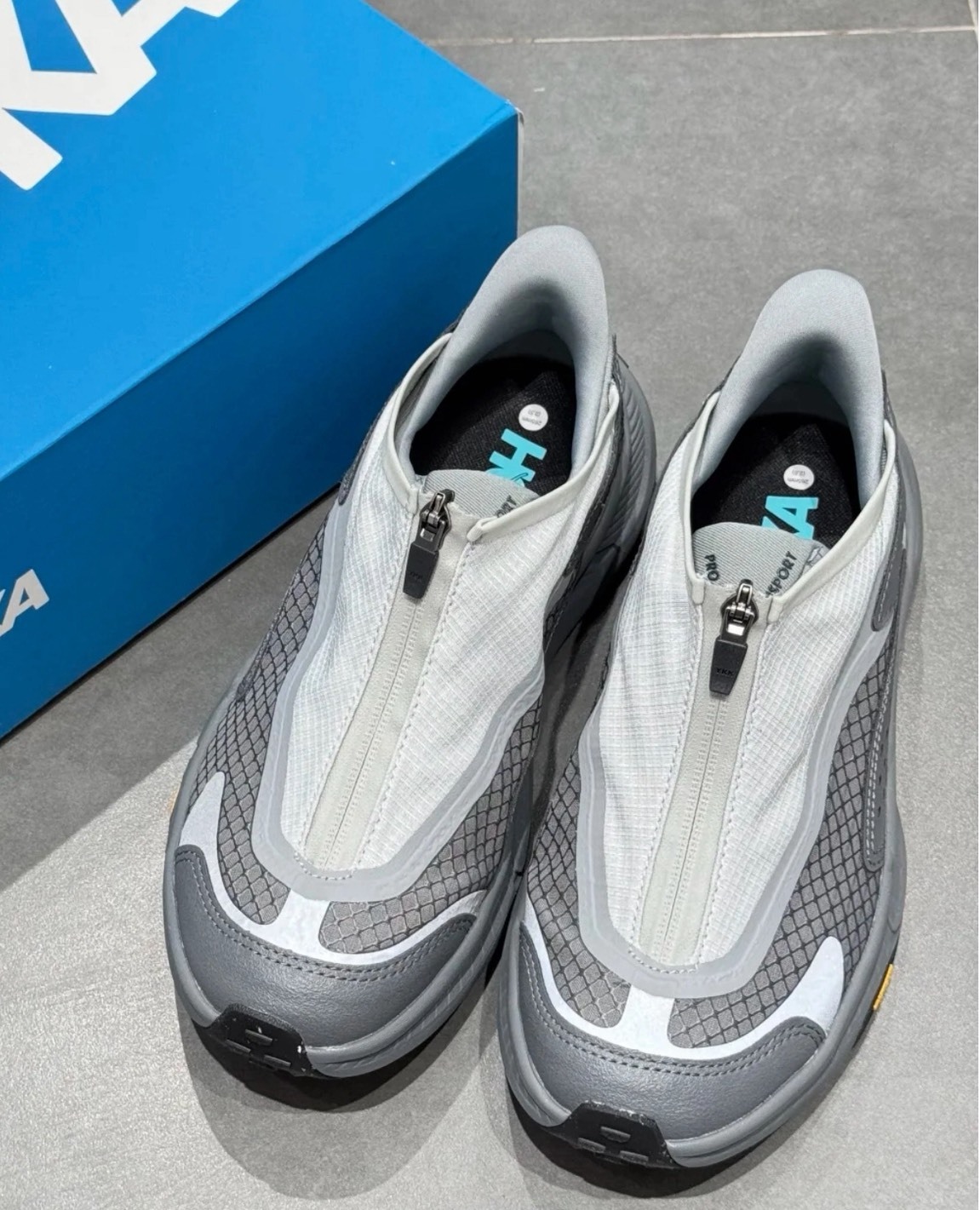 ✨HOKA Project Transport 灰色 防滑耐磨 厚底休閒鞋 都會通勤男女款 July25