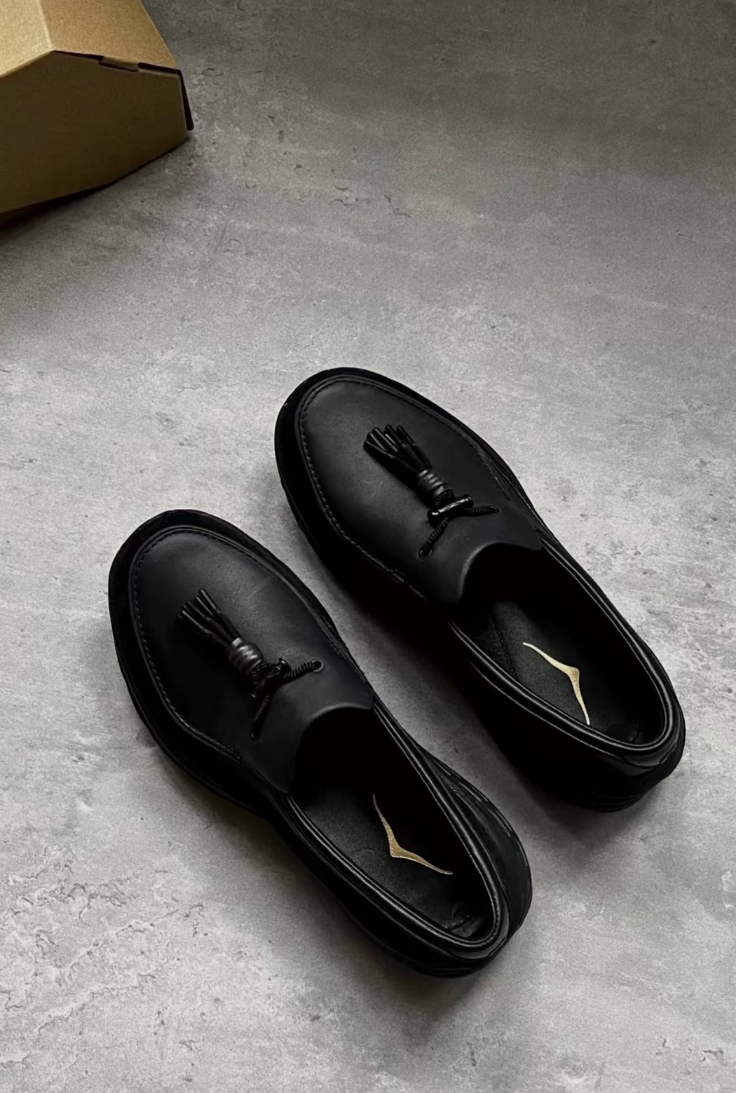 ✨HOKA Speed Loafer 黑色 樂福鞋 慢跑底厚底休閒鞋 男女同款 百搭懶人鞋 July25