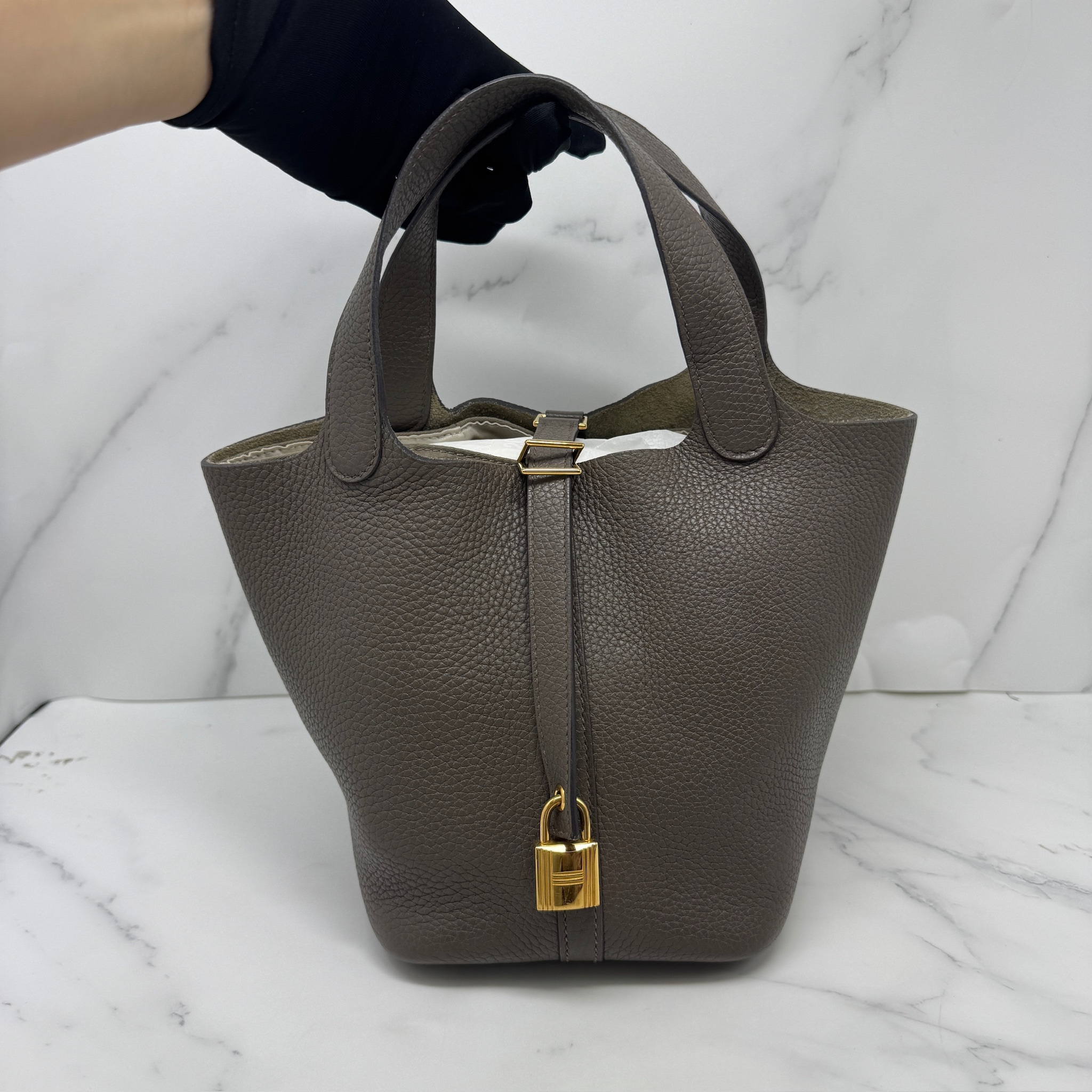 Hermes P18（錫器灰 Etain/ghw）