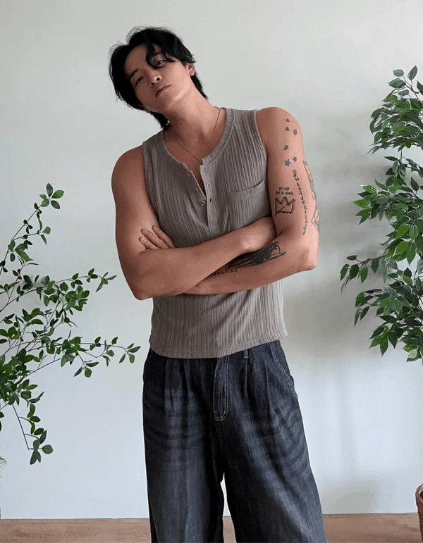 微鏤空亨利領開襟背心