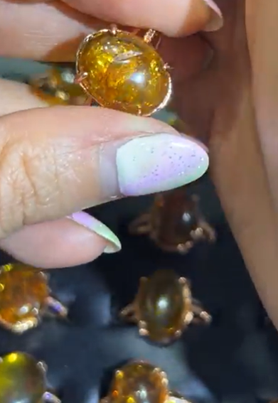 250726 - C17 橢圓大界面花珀玫瑰金半銀開口戒指