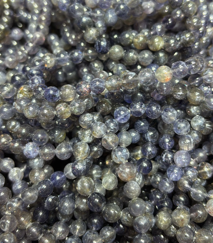 250726 - C69 6mm+雙色透體血滴堇青手串