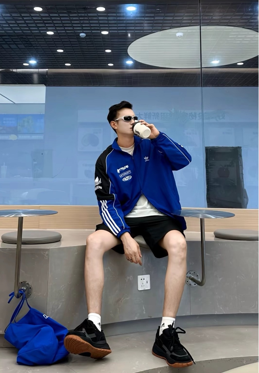 adidas 皇家藍機車風拼色運動外套 三葉草復古立領風衣男 adicolor夾克 STREET風格July25