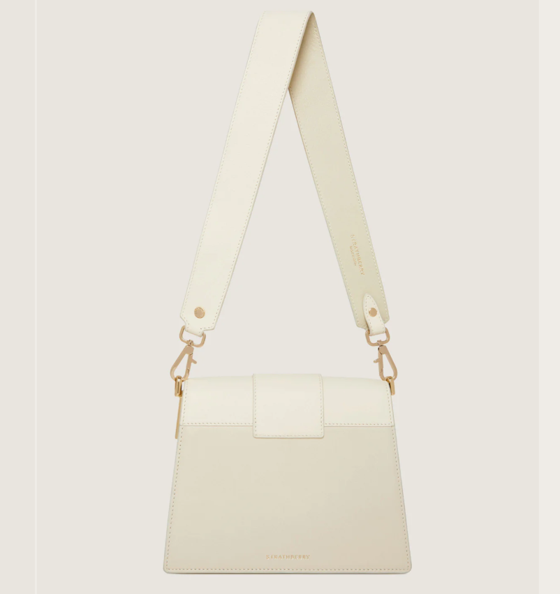 1SA0730-005 STRATHBERRY Box Crescent Leather Vanilla/Diamond #20204-250-561-950 (B-EU-E)