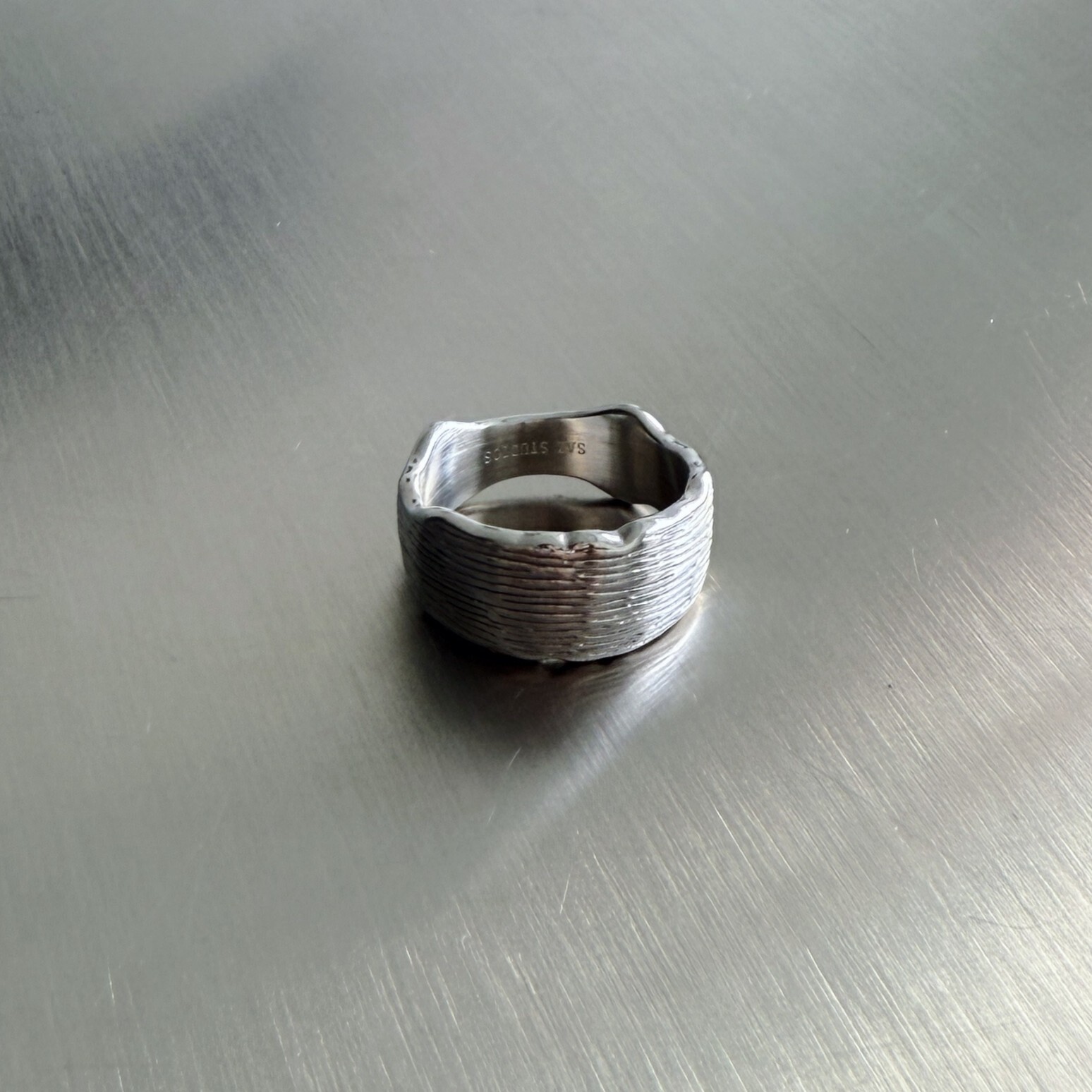 刻紋寬戒