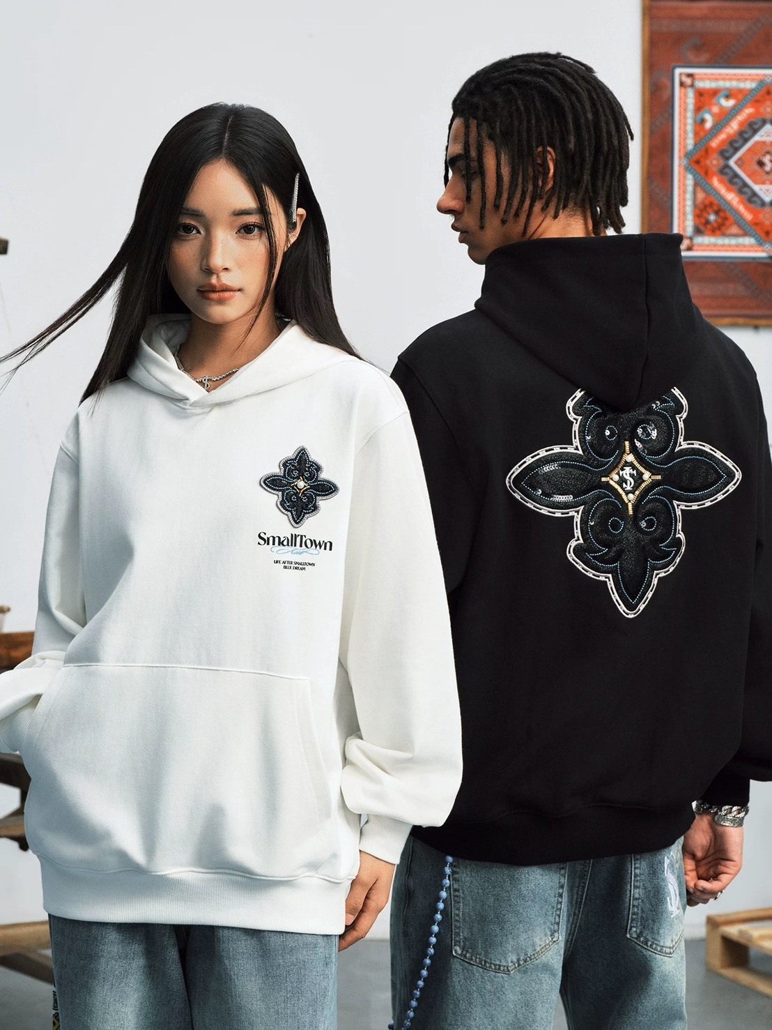 STK SmallTownKid  珍珠亮片 十字花貼布 帽 T