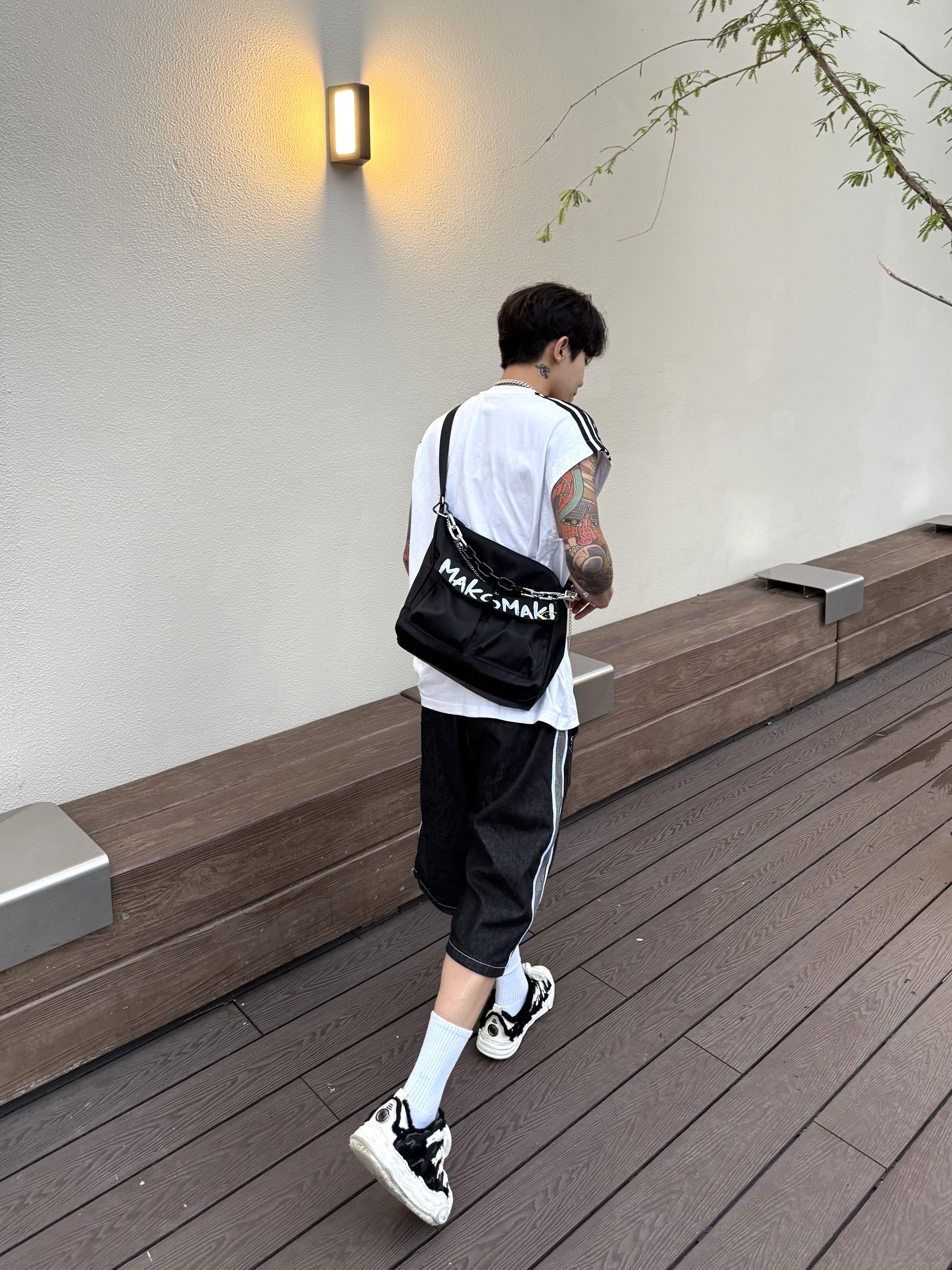 現貨韓國設計品牌🇰🇷反叛鏈條流浪包