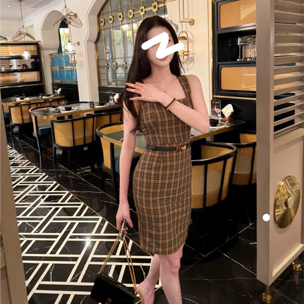 JISOO性感復古 方領貼身格紋洋裝(附腰帶)