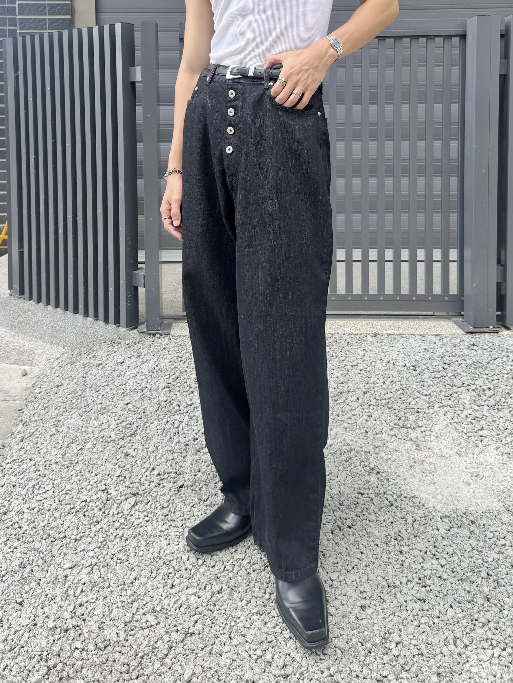 鈕扣原色刷色牛仔褲