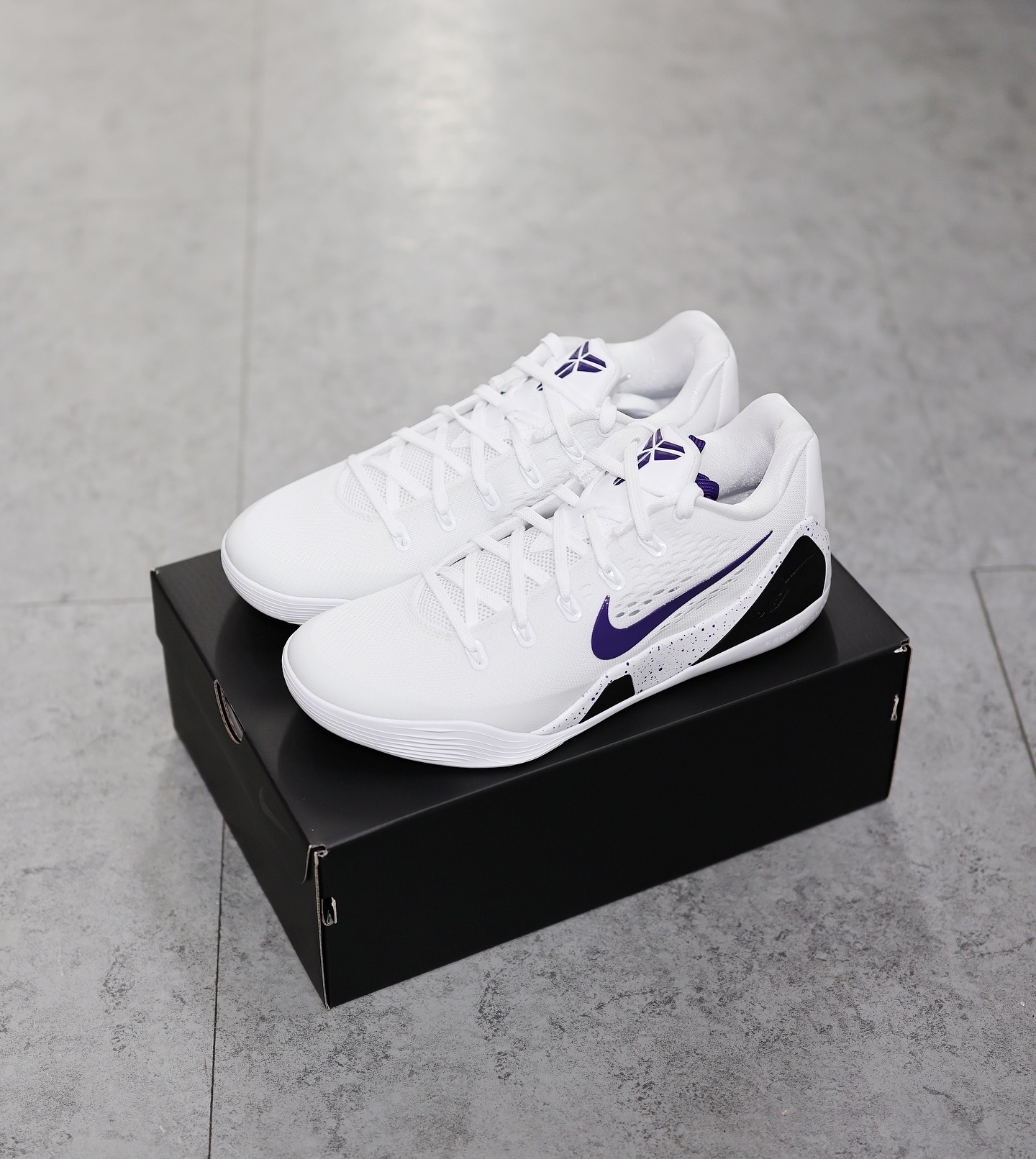 Nike Kobe 9 Elite Low EM Protro White Court Purple  白紫 IH1401-100