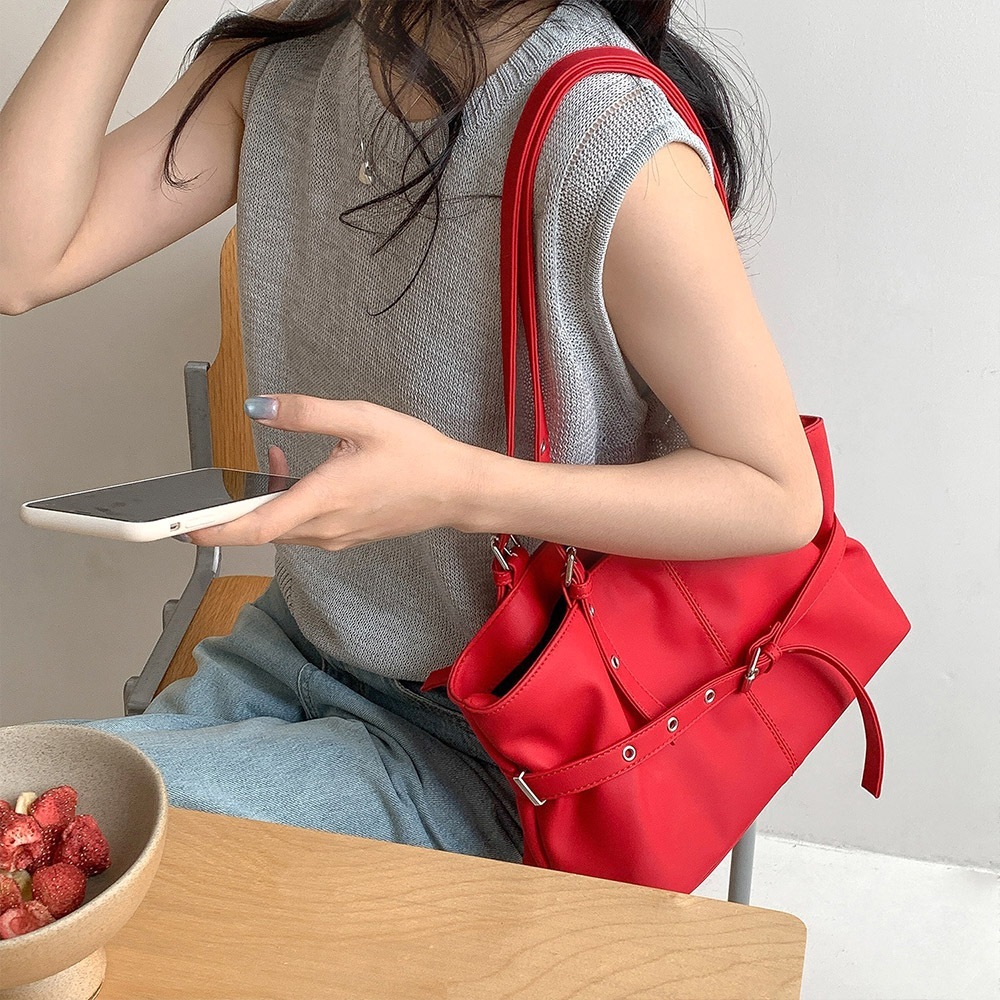 通勤包 大包 休閒包 軟包 肩包女 托特包 單肩包 腋下包 外出包 百搭 高級感 女生包包 大容量肩包 1027