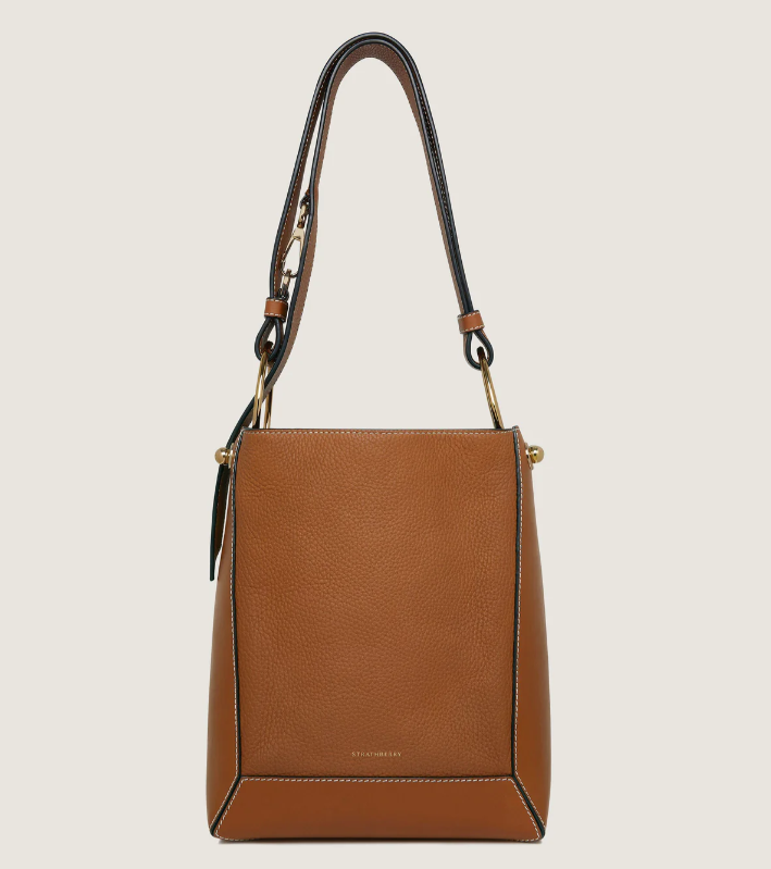 1SA0730-024 STRATHBERRY Lana Midi Bucket Grain Tan Vanilla Stitch #20201-155-650-450 (B-BO-E)