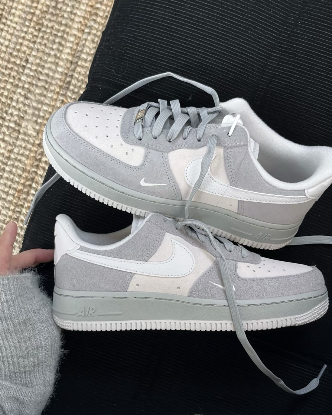 Nike Air Force 1 Low "Light Smoke Grey" 莫蘭迪米灰 淺灰 米白 復古 麂皮 小勾